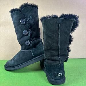 UGG Bootes Suede Women 8 Black Suede Convertible